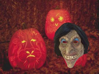 Monstrous Masks Halloween Wallpaper 2.0 screenshot